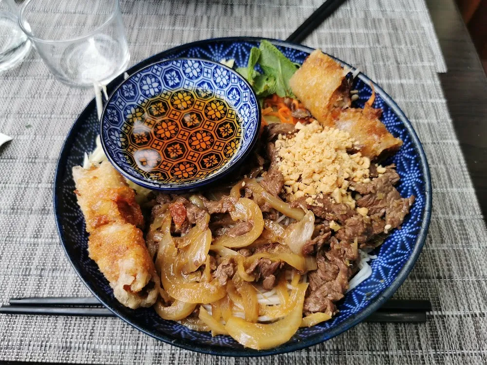 Bo Bun Boeuf Et Nems